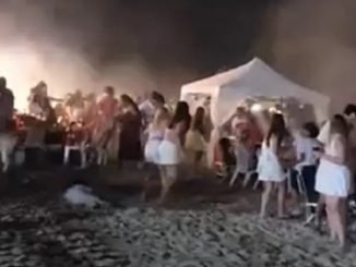fogos de artifício em Barra Grande, em Maragogi ALgoas